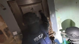 Mocny cios w gang pseudokibiców. 11 osób zatrzymanych – grozi im wiele lat odsiadki