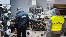 CBŚP: Fabryka „lewych” papierosów rozbita. Zabezpieczono towar wart ponad 12 mln zł