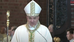 „Toczy się walka ubrana w dobrze brzmiące hasła”. Abp Zieliński oficjalnie objął archidiecezję poznańską