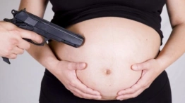 Były oficer marynarki: dożywocie za zamordowanie dziewczyny, która odmówiła aborcji