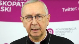 Abp Gądecki: Potrzebujemy poprawy relacji duchownych ze świeckimi