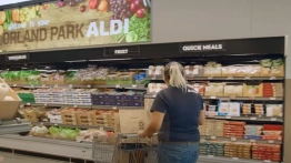 Aldi w Londynie – zakupy z AI - trzeba zapłacić, żeby wejść