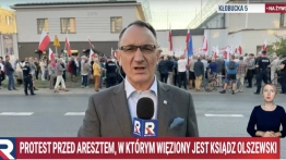 200 osób przed aresztem. Trwa manifestacja w obronie ks. Olszewskiego