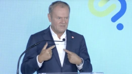 HIT! Premier Tusk mówi o… repolonizacji