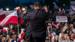 „Choćbym szedł ciemną doliną…”. Prezydent dziękuje Polakom za wybór