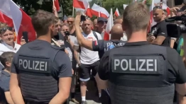 Rząd wysyła na granicę ŻW, żeby… walczyła z patrolami obywatelskimi?