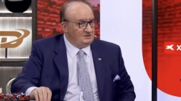 Spór o SAFE i Konstytucję. Czy rząd może ominąć ustawę? J. Saryusz-Wolski wyjaśnia