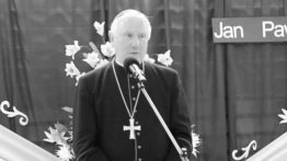 Abp Edward Ozorowski odszedł do Domu Ojca