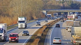 Uśmiechnięta Polska. Rząd Tuska rozszerza listę płatnych dróg