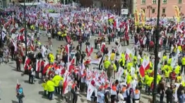 Ogromna manifestacja w Warszawie. Morawiecki: Pierwszy krok do przebudzenia