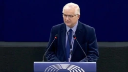 Potrącił rowerzystkę. Sąd umarza sprawą Włodzimierza Cimoszewicza