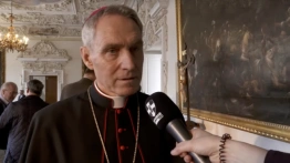 Nieoficjalnie: Franciszek kazał abp. Gänsweinowi wracać do Niemiec