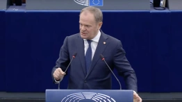 Tusk „się wściekł” w PE. Premier grzmi do opozycji: Zostałem arogancko obrażony