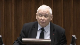 Zakaz alkoholu w Sejmie. Prezes PiS pozytywnie o decyzji Czarzastego