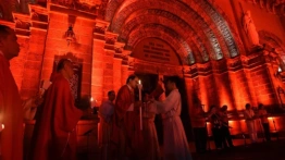 Alarmujące apele o modlitwę. Palenie kościołów w Indiach i na Bliskim Wschodzie