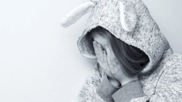 Epidemia deepfake porno w szkołach – dzieci krzywdzą dzieci