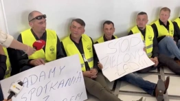 Rolnicy okupują Sejm. Żądają spotkania z Tuskiem