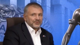 „Jak będziemy wchodzić, to nas zobaczycie”. Minister grozi KRS-owi?