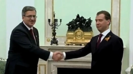 Komorowski: Zełenski powinien negocjować z Putinem