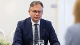 Dlaczego Tusk podjął temat reparacji? Mularczyk dla Frondy: To próba szkodzenia sprawie