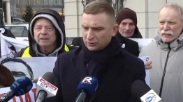 Robert Bąkiewicz usłyszał zarzuty. „Mamy do czynienia z politycznym cyrkiem”