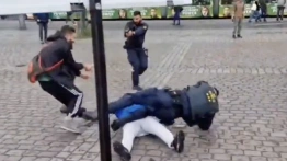 Niemcy. Nie żyje policjant zaatakowany przez afgańskiego nożownika