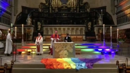 Szokujące bluźnierstwo w Trewirze. Biskup celebrował „queerowe nabożeństwo” w katedrze
