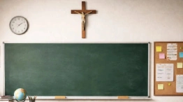 Katechetka z Kielna: Pierwszy raz krzyż zdjęto we wrześniu