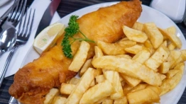 Postne danie na piątek – robimy domowe „Fish and chips”!