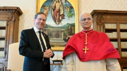 Papież do prezydenta Izraela: Położyć kres konfliktowi!