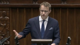 „To bez wątpienia polityczne zlecenie”. Sejm debatuje nad uchyleniem immunitetu posłowi Romanowskiemu