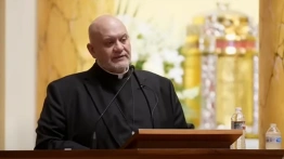 Sąd oczyszcza znanego egzorcystę z zarzutów