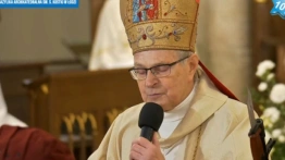 Bp Długosz do Bodnara: Raziły pana kajdanki u mordercy dziecka a nie rażą u aresztowanego księdza?