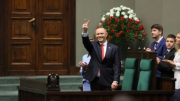 Niemcy: Nawrocki popiera „teorię spiskową”, że RFN celowo podrzuca Polsce migrantów