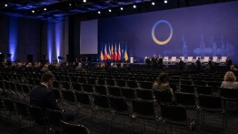 Buda bez kompromisów: „konferencja donacyjna” wojny, a nie o odbudowie Ukrainy
