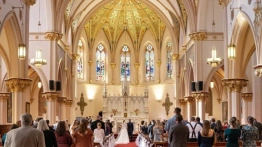 Irlandzki biskup: Młodzież oczekuje jasności, a nie synodalności!