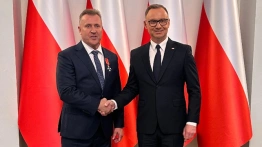 Prezydent Duda uhonorował prezesa PZPN Cezarego Kuleszę Krzyżem Kawalerskim Orderu Odrodzenia Polski
