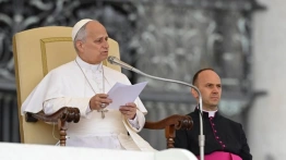 Leon XIV: liturgia angażuje ciało, umysł i serce