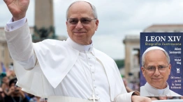 Największa na świecie biografia Leona XIV właśnie powstała w Polsce!