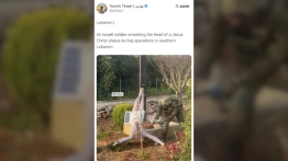 Absolutny skandal!!! Izraelski żołnierz rozbił młotem głowę figury Chrystusa