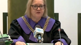 Sędzia Manowska zawiadamia prokuraturę. W tle uchwała o ważności wyborów prezydenckich