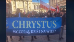 Kilka tysięcy osób uczestniczy w Narodowym Marszu Papieskim w Warszawie