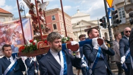 Święty Michał Archanioł nad stolicą – mocny akcent Narodowego Marszu Życia