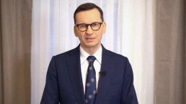 „Żenujący spektakl małostkowości”. Morawiecki: Przeczytajcie, od tego zależy Wasza przyszłość