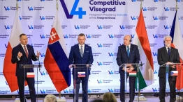 Nawrocki na Węgrzech: „Chcemy silnej UE, ale nie bezkrytycznej”. Polska stawia na gaz z USA i ostrzega przed rosyjskimi prowokacjami