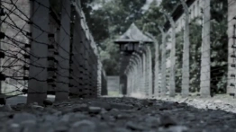 Jest akt oskarżenia dla Niemca za negowanie komór gazowych i zbrodni w Auschwitz