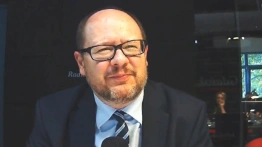 Marek Formela dla Frondy: Latarką w półmrok - Gdańsk Adamowicza