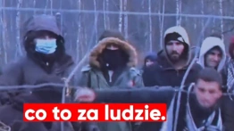 „Polsce grozi wielkie niebezpieczeństwo”. Premier: Partia Tuska przepycha przez PE pakt migracyjny