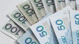 GUS: Średnia płaca w Polsce wynosi 8000zł brutto