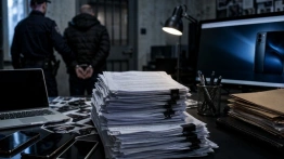 630 zarzutów dla podejrzanego w sprawie oszustw „cashback”